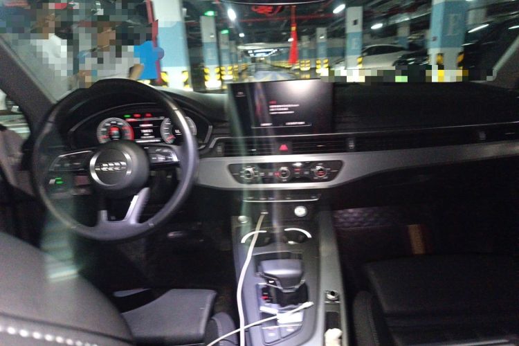 Used Audi A4L 2022 40 TFSI Fashion Dynamic Model Center Console