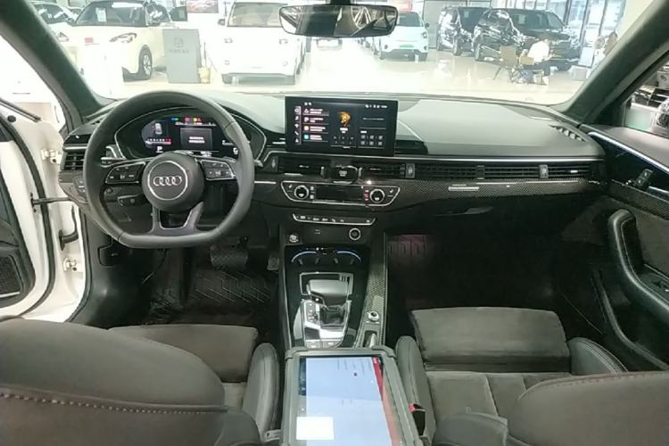 Used Audi A4L 2022 45 TFSI quattro Prestige Dynamic Edition Center Console