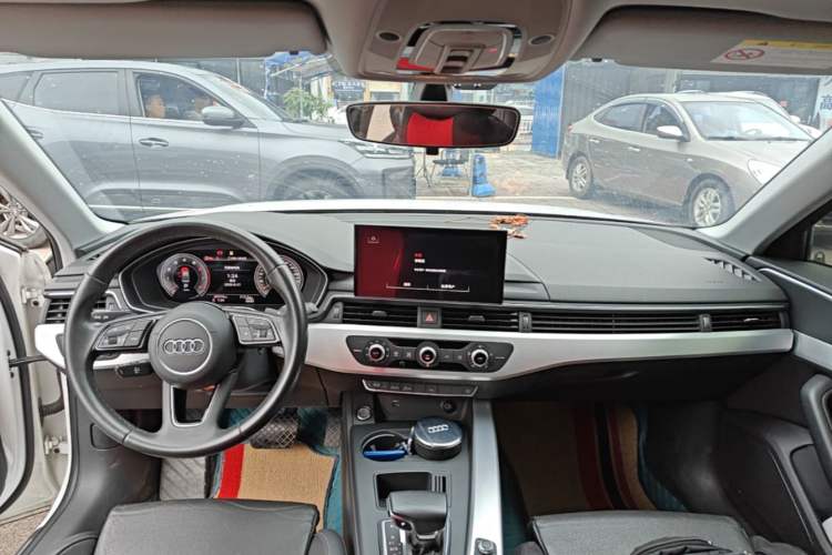 Used Audi A4L 2022 40 TFSI Fashion Dynamic Model Center Console