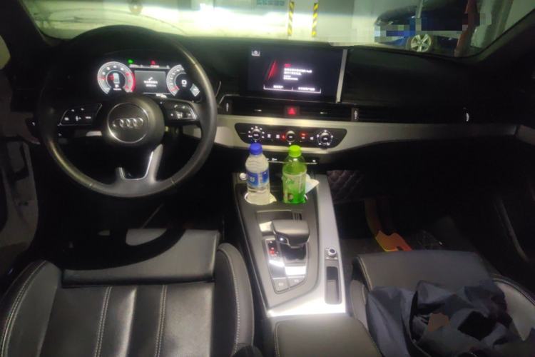 Used Audi A4L 2022 40 TFSI Fashion Dynamic Model Center Console