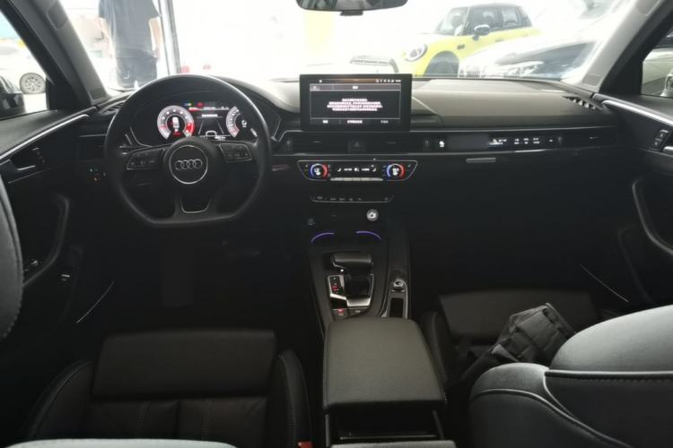 Used Audi A4L 2022 45 TFSI quattro Prestige Dynamic Edition Center Console
