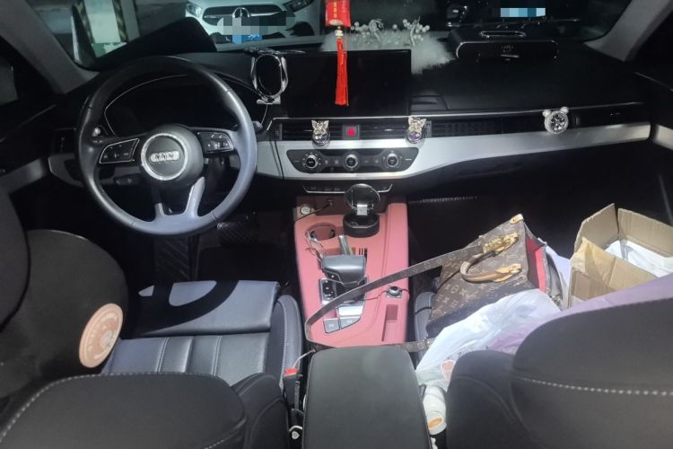 Used Audi A4L 2022 40 TFSI Fashion Dynamic Model Center Console