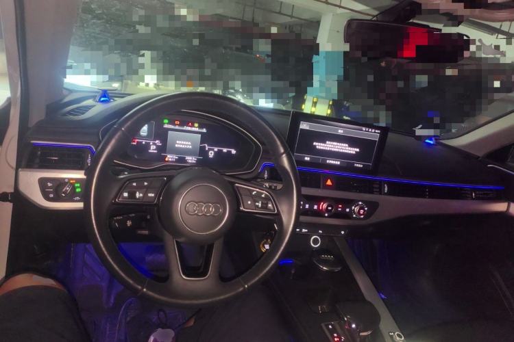 Used Audi A4L 2022 40 TFSI Fashion Dynamic Model Center Console