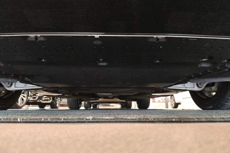 Used Audi A4L 2022 40 TFSI Luxury Dynamic Model Chassis Front