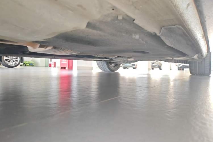 Used Audi A4L 2022 40 TFSI Luxury Dynamic Model Chassis Front Left