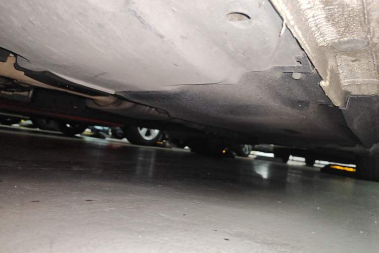 Used Audi A4L 2022 40 TFSI Luxury Dynamic Model Chassis Front Left