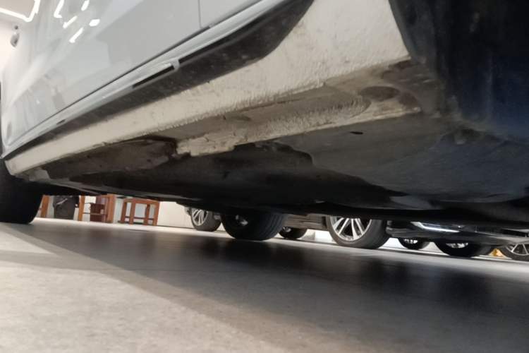 Used Audi A4L 2022 40 TFSI Luxury Dynamic Model Chassis Front Right