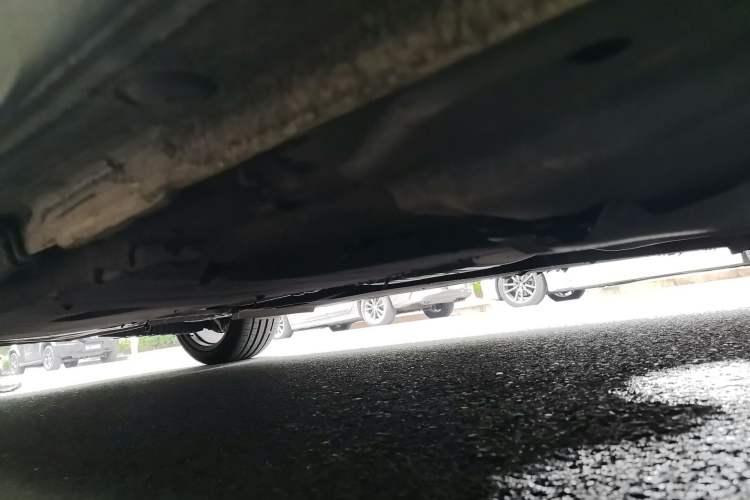 Used Audi A4L 2022 40 TFSI Luxury Dynamic Model Chassis Front Right