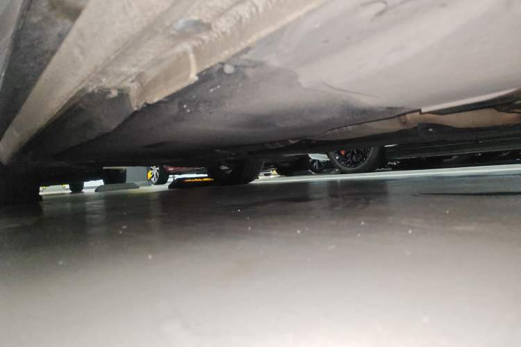 Used Audi A4L 2022 40 TFSI Luxury Dynamic Model Chassis Front Right