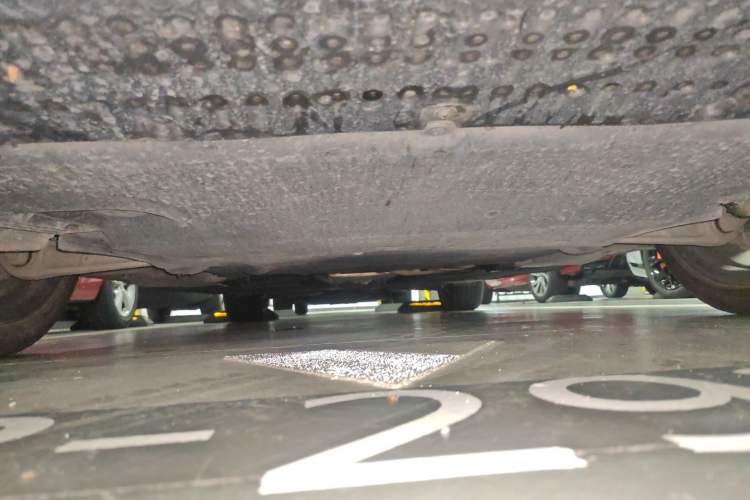 Used Audi A4L 2022 40 TFSI Luxury Dynamic Model Chassis Front
