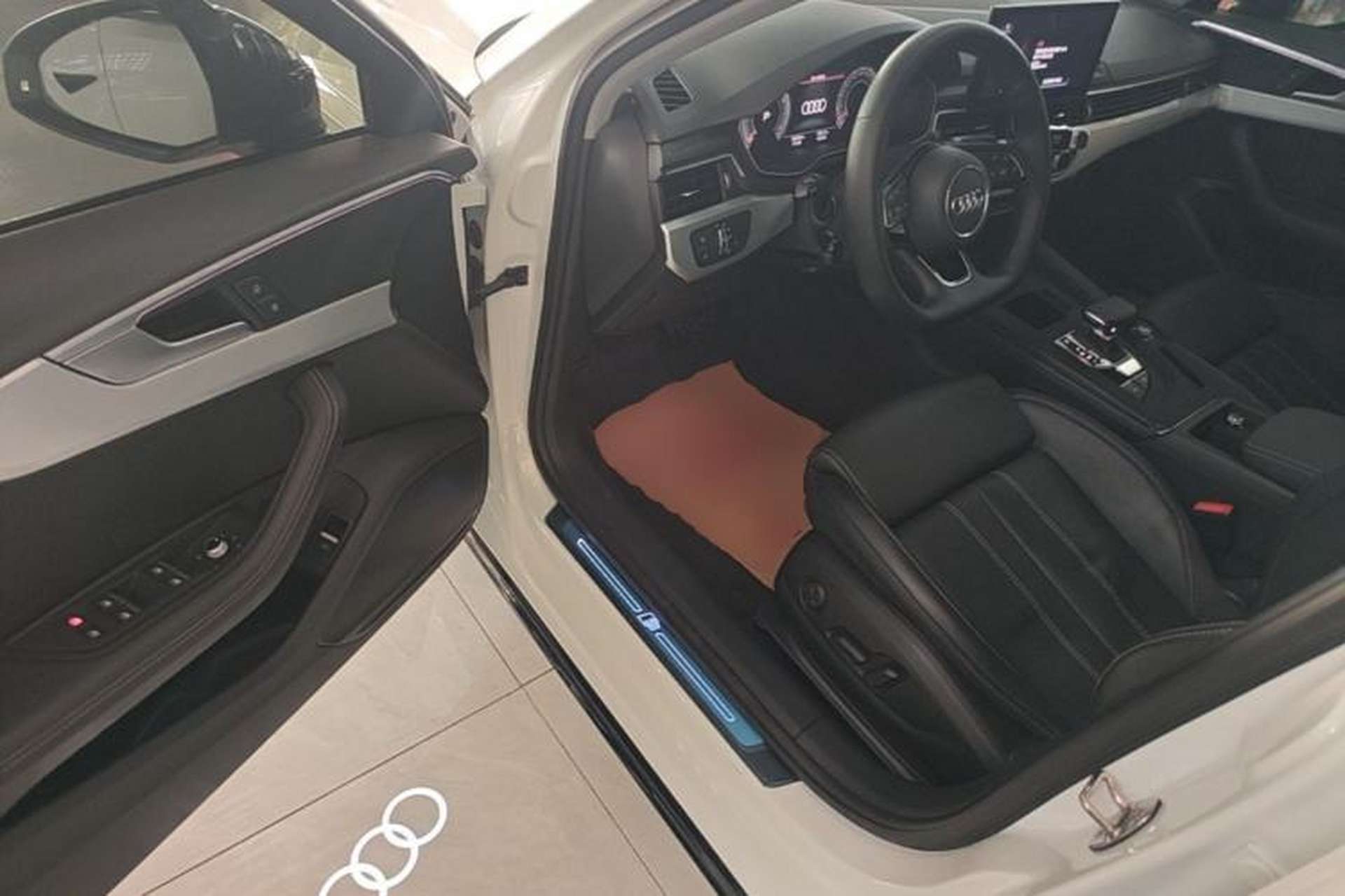 Used Audi A4L 2022 40 TFSI Luxury Dynamic Model Driver Seat