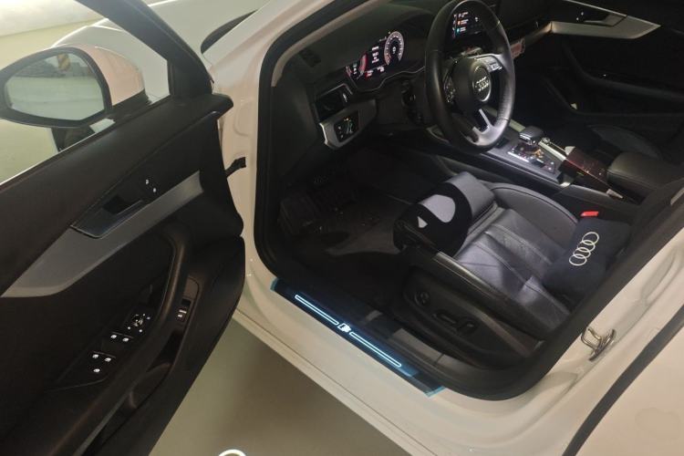 Used Audi A4L 2022 40 TFSI Fashion Dynamic Model Driver Seat