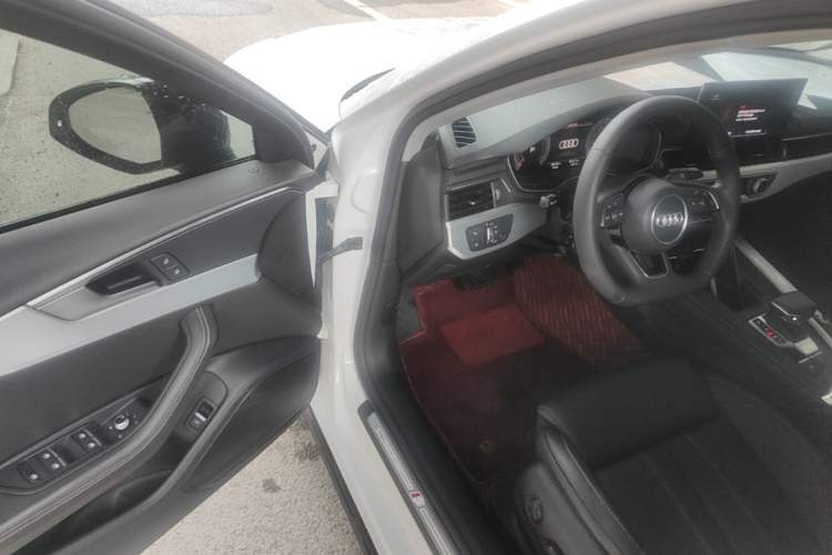 Used Audi A4L 2022 40 TFSI Luxury Dynamic Model Driver Seat