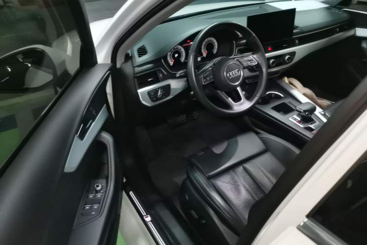 Used Audi A4L 2022 40 TFSI Fashion Dynamic Model Driver Seat