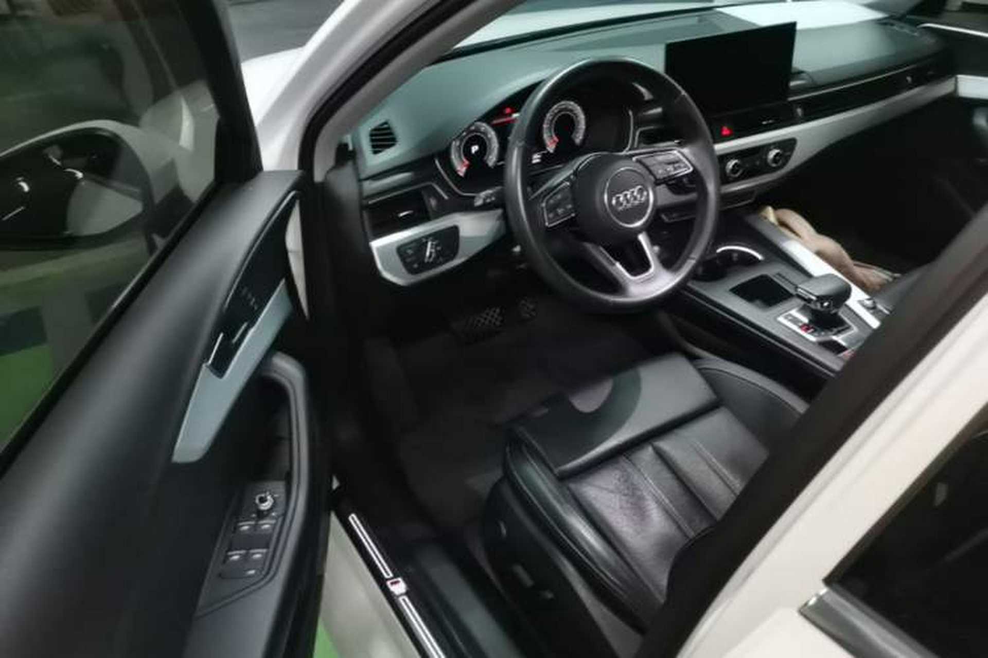 Used Audi A4L 2022 40 TFSI Fashion Dynamic Model Driver Seat