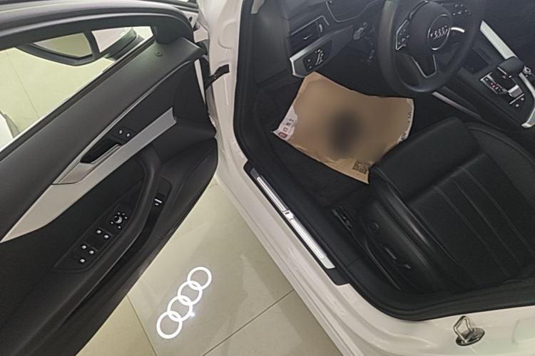 Used Audi A4L 2022 40 TFSI Fashion Dynamic Model Driver Seat