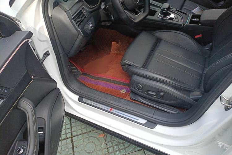 Used Audi A4L 2022 40 TFSI Luxury Dynamic Model Driver Seat