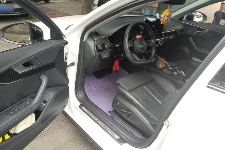 Used Audi A4L 2022 40 TFSI Luxury Dynamic Model Driver Seat