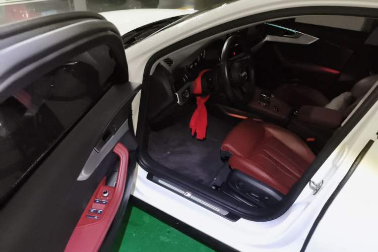 Used Audi A4L 2022 40 TFSI Luxury Dynamic Model Driver Seat