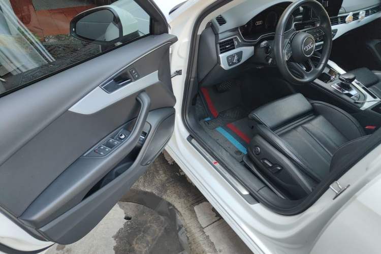 Used Audi A4L 2022 40 TFSI Fashion Dynamic Model Driver Seat