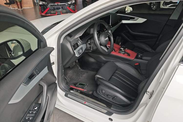 Used Audi A4L 2022 40 TFSI Fashion Dynamic Model Driver Seat