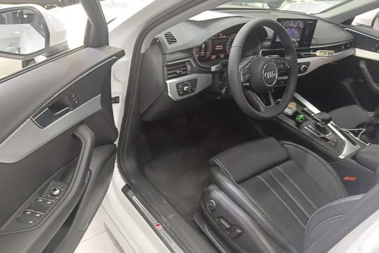 Used Audi A4L 2022 40 TFSI Fashion Dynamic Model Driver Seat