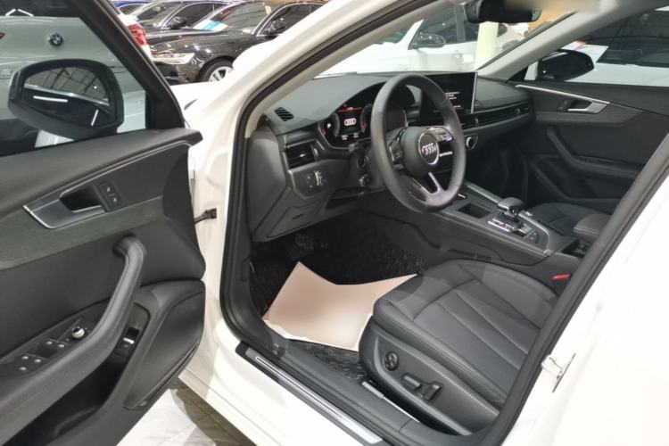 Used Audi A4L 2022 40 TFSI Luxury Prestige Edition Driver Seat