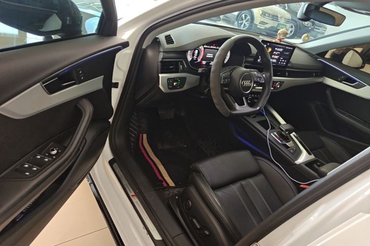 Used Audi A4L 2022 40 TFSI Luxury Dynamic Model Driver Seat