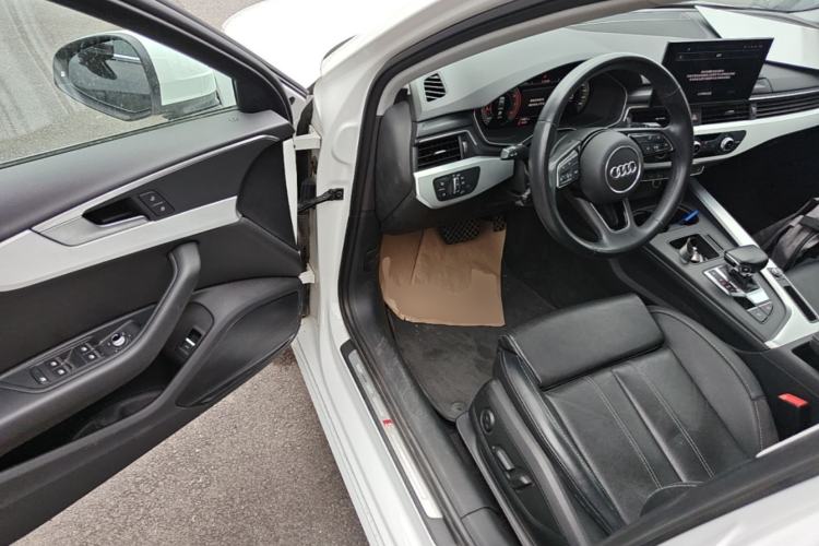 Used Audi A4L 2022 40 TFSI Fashion Dynamic Model Driver Seat