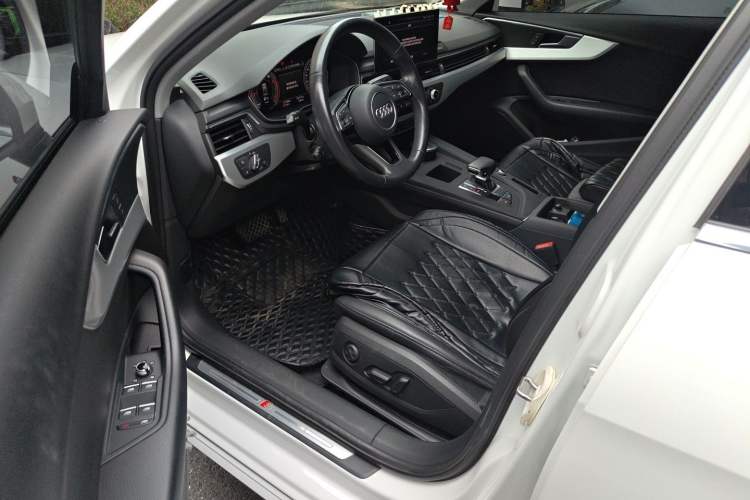 Used Audi A4L 2022 40 TFSI Fashion Dynamic Model Driver Seat