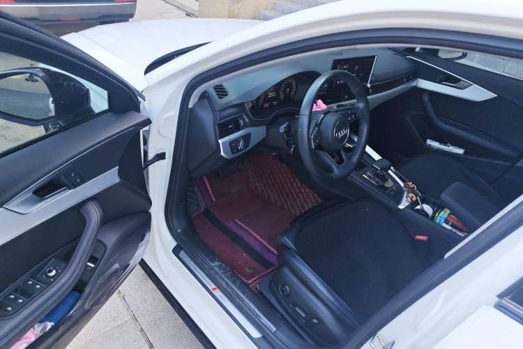 Used Audi A4L 2022 40 TFSI Luxury Dynamic Model Driver Seat