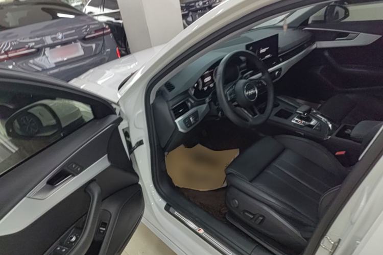 Used Audi A4L 2022 40 TFSI Fashion Dynamic Model Driver Seat