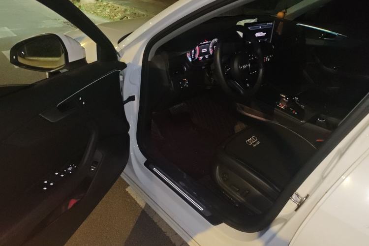 Used Audi A4L 2022 40 TFSI Luxury Prestige Edition Driver Seat