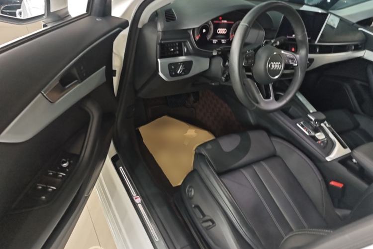 Used Audi A4L 2022 40 TFSI Fashion Dynamic Model Driver Seat