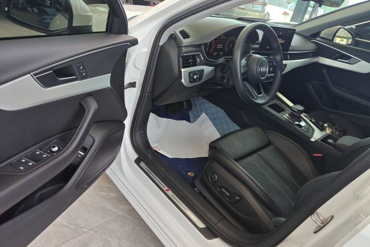Used Audi A4L 2022 40 TFSI Fashion Dynamic Model Driver Seat