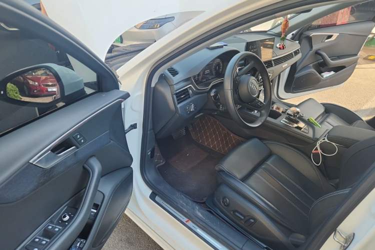 Used Audi A4L 2022 40 TFSI Fashion Dynamic Model Driver Seat