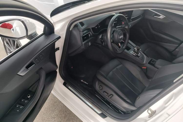 Used Audi A4L 2022 40 TFSI Luxury Prestige Edition Driver Seat