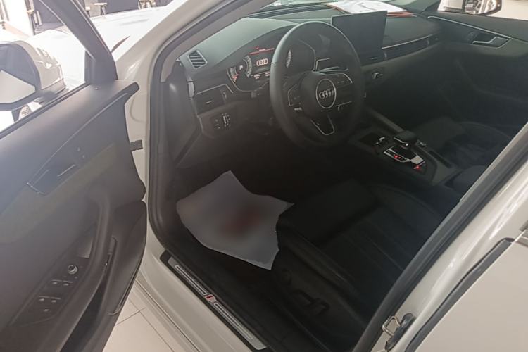 Used Audi A4L 2022 40 TFSI Fashion Dynamic Model Driver Seat