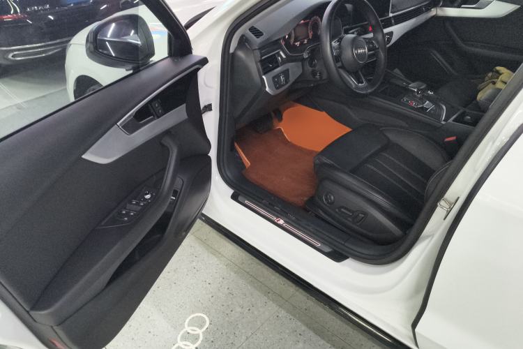 Used Audi A4L 2022 40 TFSI Fashion Dynamic Model Driver Seat