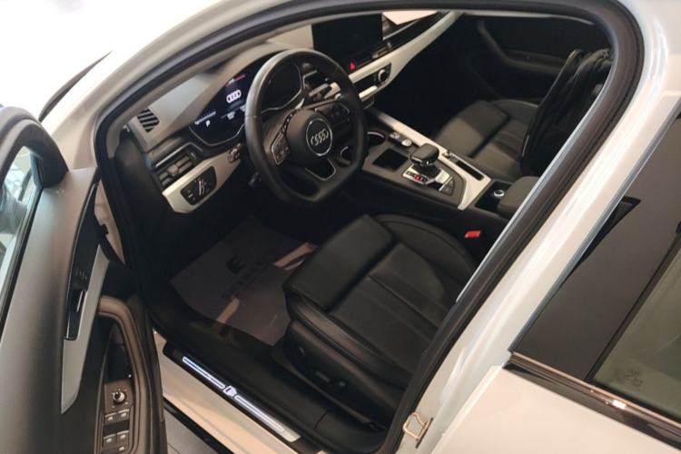 Used Audi A4L 2022 40 TFSI Luxury Dynamic Model Driver Seat