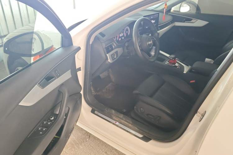 Used Audi A4L 2022 40 TFSI Fashion Dynamic Model Driver Seat
