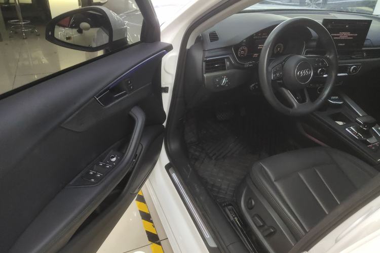 Used Audi A4L 2022 40 TFSI Luxury Prestige Edition Driver Seat
