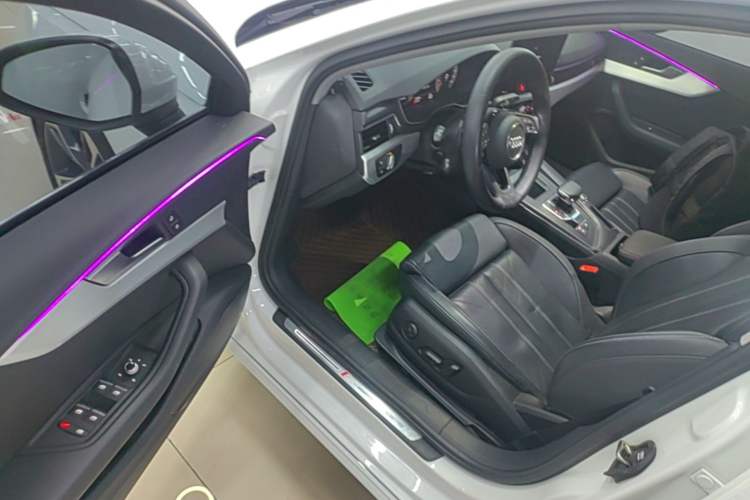 Used Audi A4L 2022 40 TFSI Fashion Dynamic Model Driver Seat