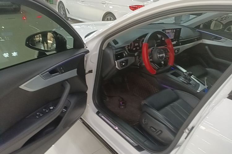 Used Audi A4L 2022 40 TFSI Luxury Dynamic Model Driver Seat