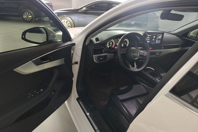 Used Audi A4L 2022 40 TFSI Fashion Dynamic Model Driver Seat