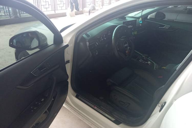 Used Audi A4L 2022 40 TFSI Fashion Dynamic Model Driver Seat