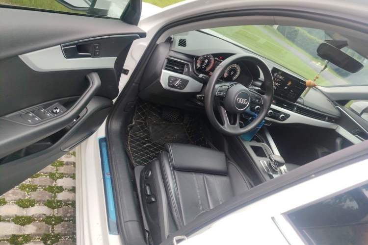 Used Audi A4L 2022 40 TFSI Fashion Dynamic Model Driver Seat