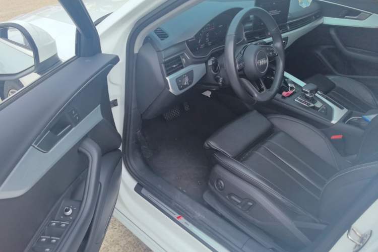 Used Audi A4L 2022 40 TFSI Fashion Dynamic Model Driver Seat