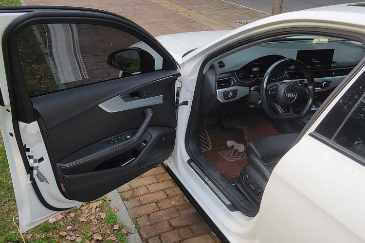 Used Audi A4L 2022 40 TFSI Luxury Dynamic Model Driver Seat