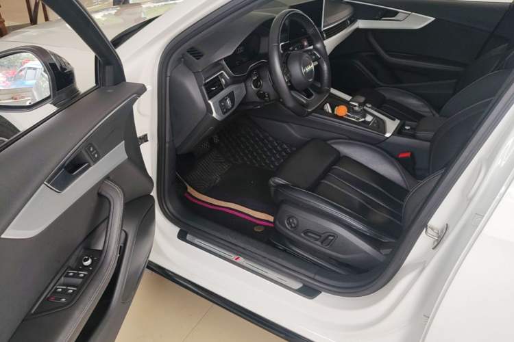 Used Audi A4L 2022 40 TFSI Luxury Dynamic Model Driver Seat